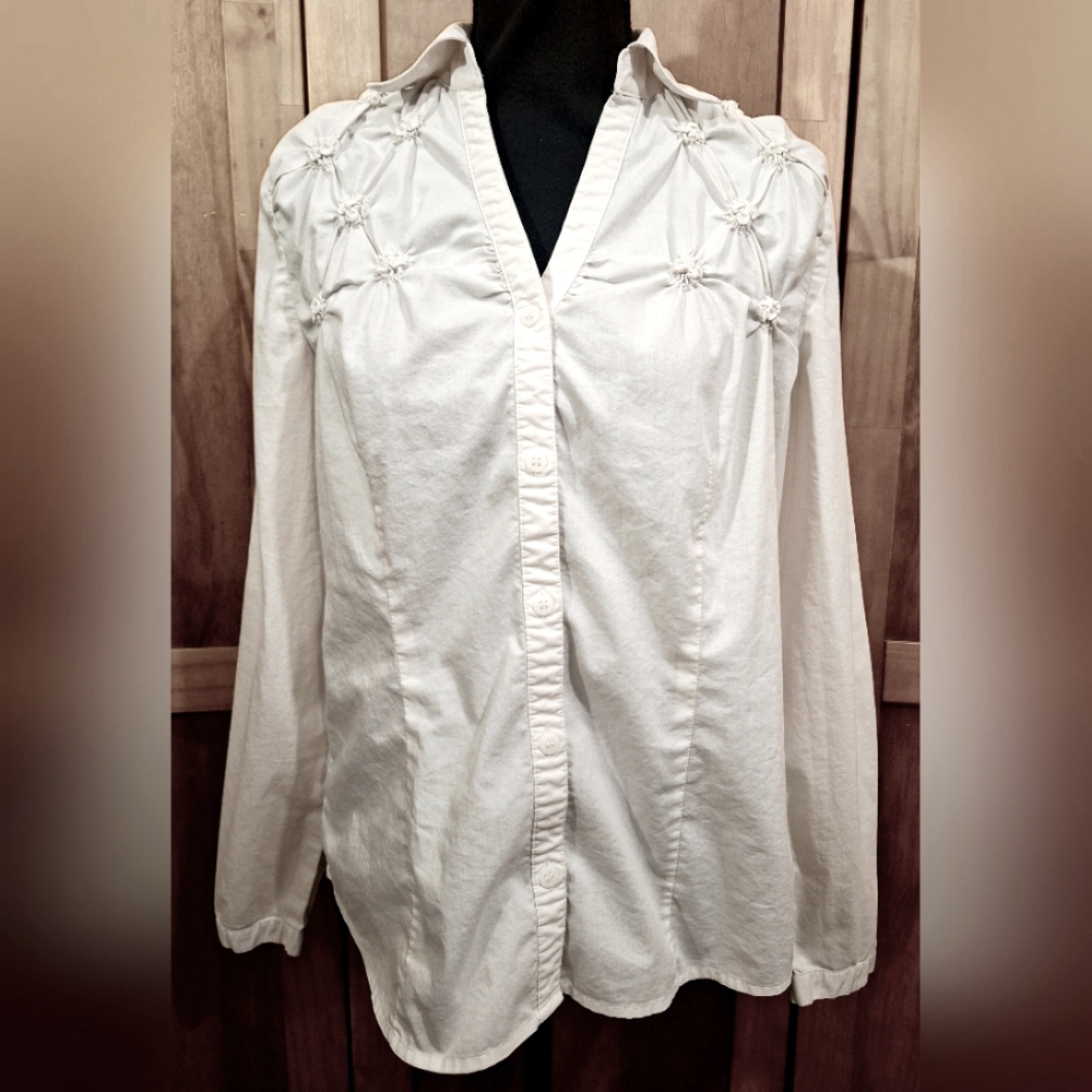 🦭WORTHINGTON STRETCH long sleeve button-down shirt. Size M